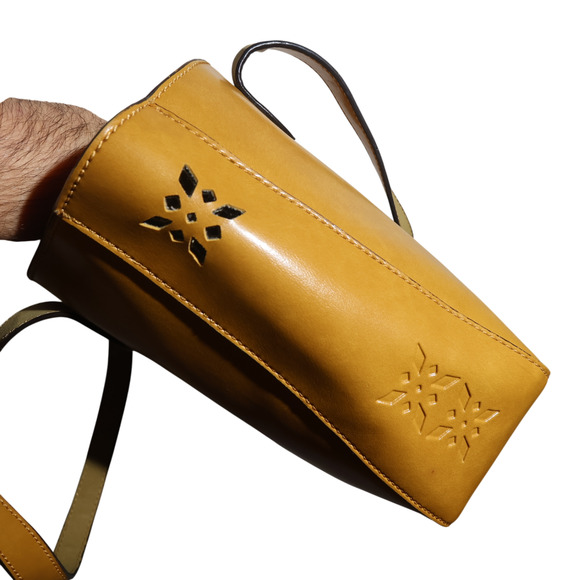 Emilie M VTG Leather Tote Mustard Yellow Western Cut-Out Sz M Western Structured - Picture 9 of 10
